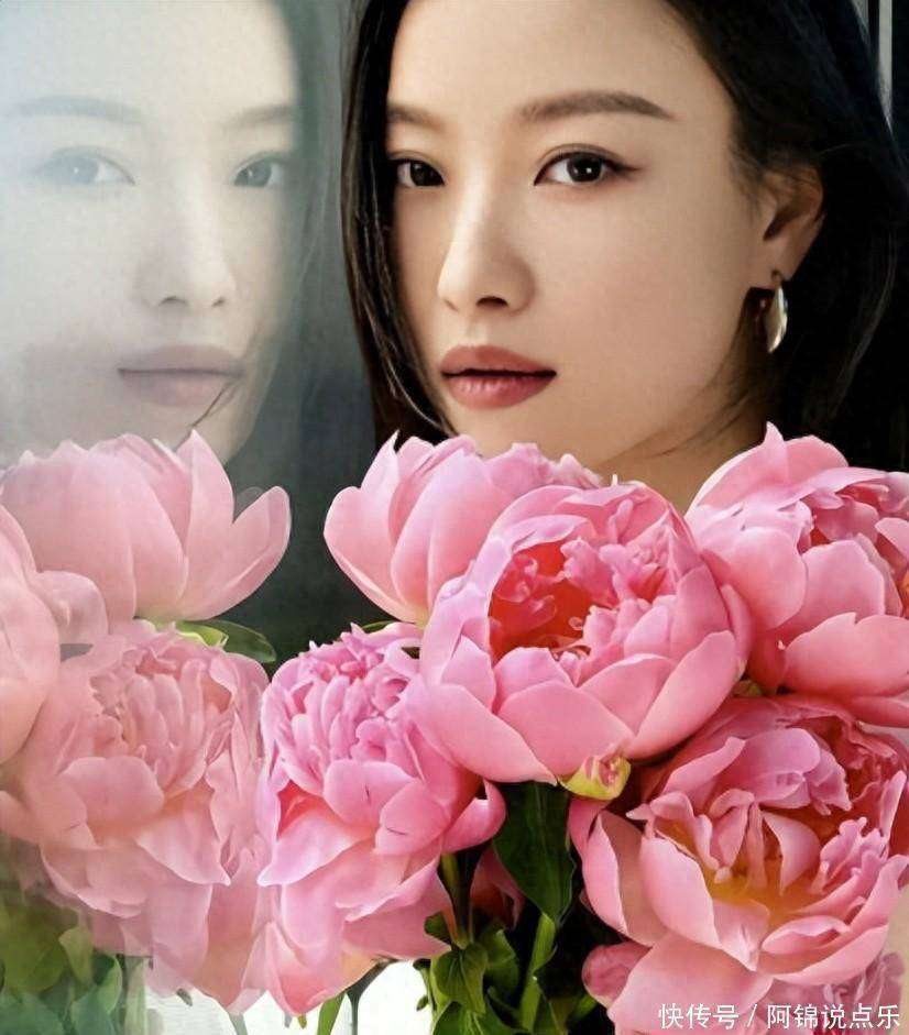 诞一细节暴露真实现状难怪当初看不上冯绍峰mg不朽情缘游戏平台37岁倪妮晒照过圣(图3)